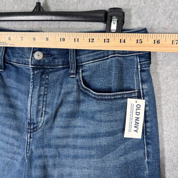 Old Navy Jean Shorts 4 Cuffed Bermuda Faded Stretch Mid Rise Casual 7 Inseam NEW - Picture 4 of 9